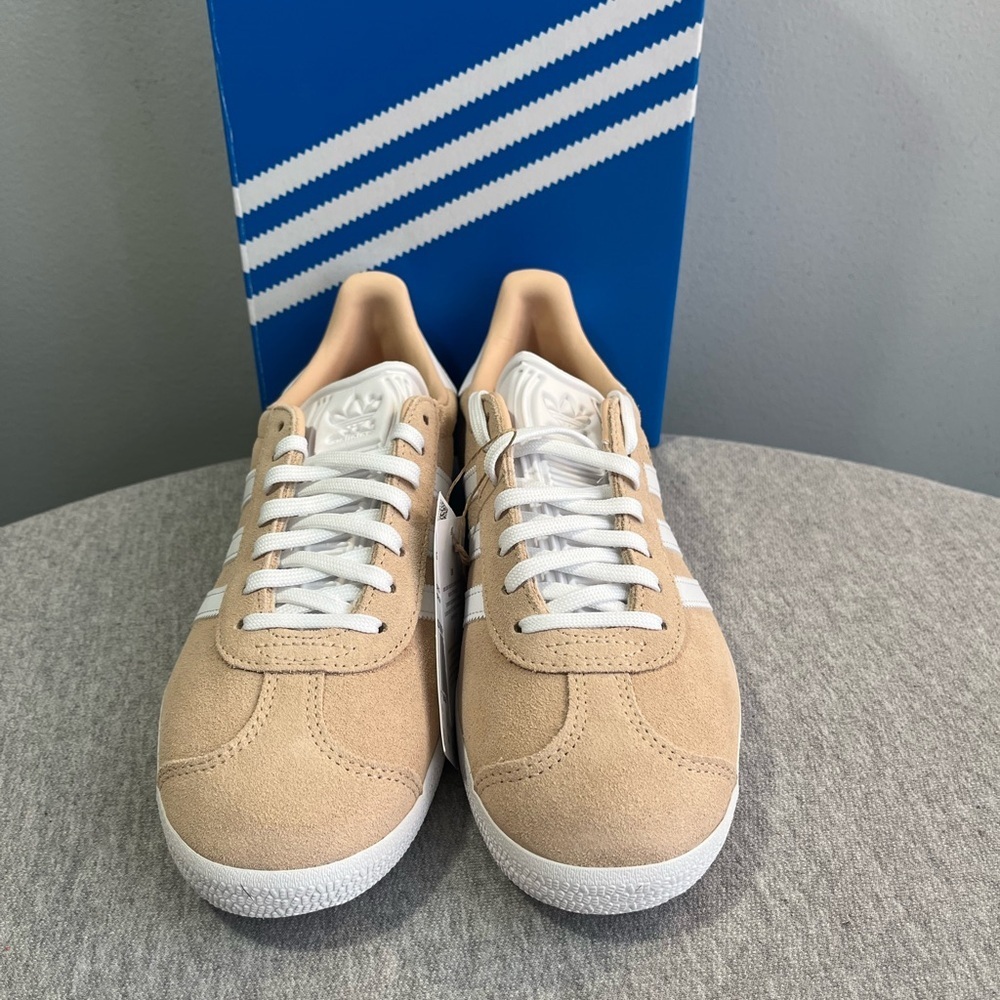 Adidas Classic Gazelle Suede Sneaker Halo Blush Women's Shoe Size 7.5 ID7006 - Picture 4 of 11